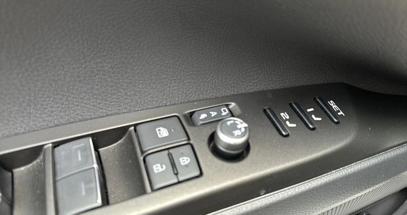 Toyota Camry cena 191900 przebieg: 11805, rok produkcji 2022 z Wilamowice małe 497
